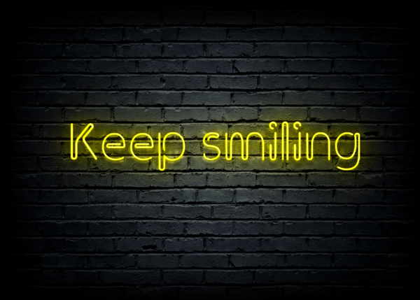 Led neono iškaba "Keep smiling"