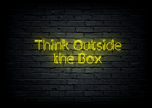 Led neono iškaba "Think Outside the Box"