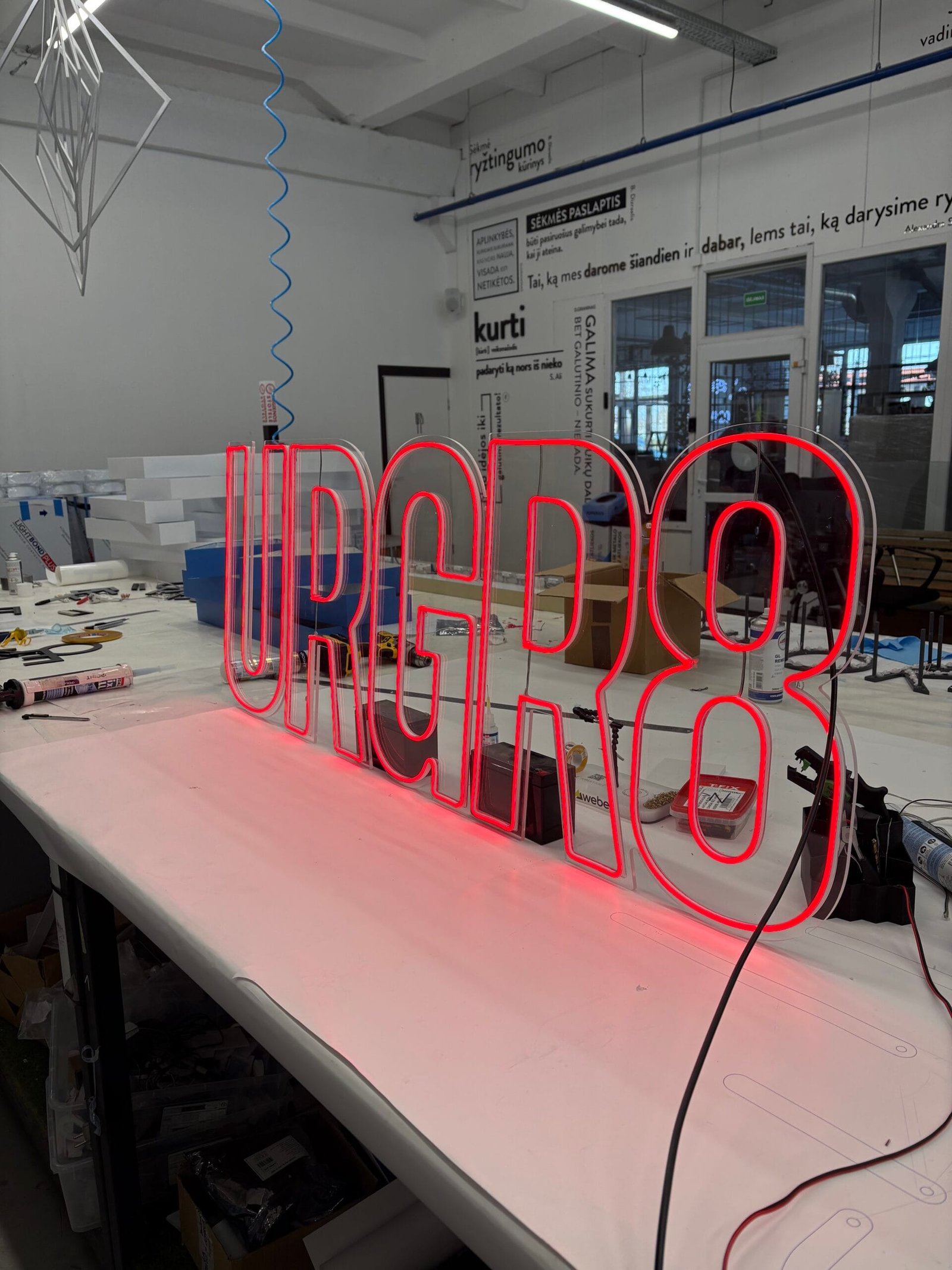 ledneon.lt LED neoninis logotipas verslams