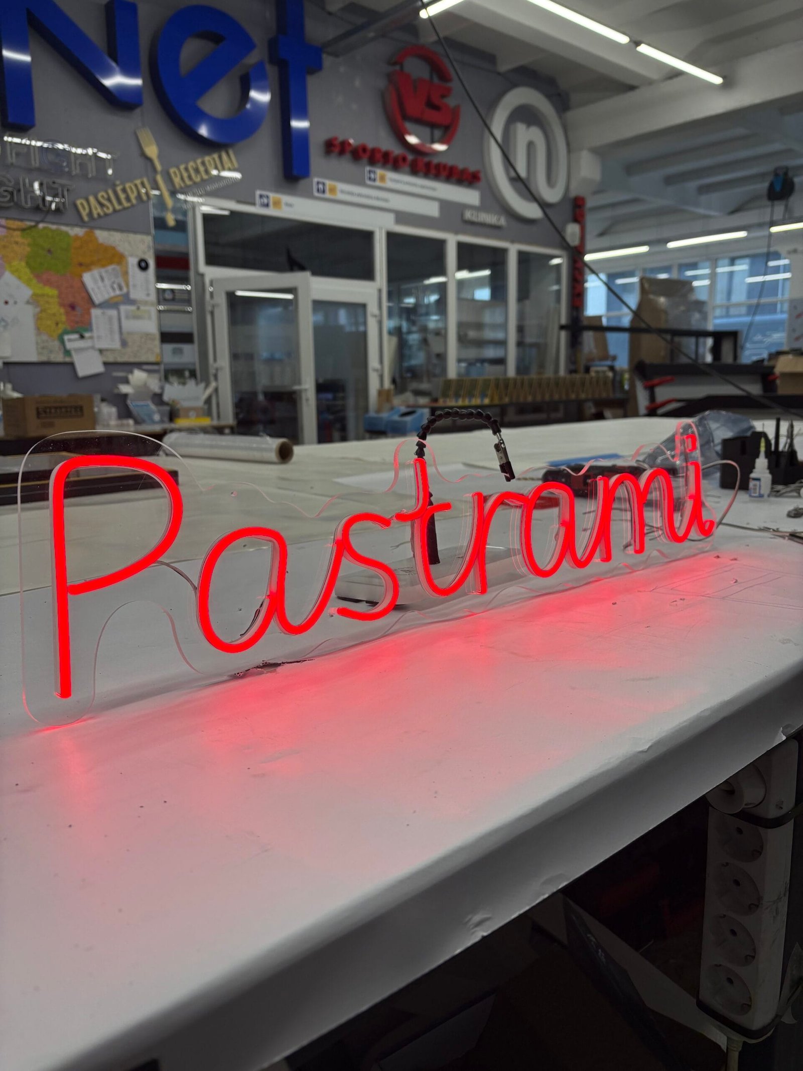 Personalizuotas LED neoninis logotipas užrašas šviestuvas