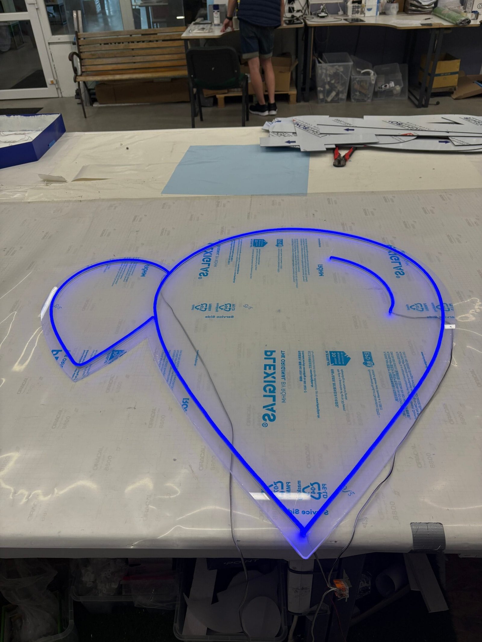  Ledneon.lt gym plius neoninis apšvietimas