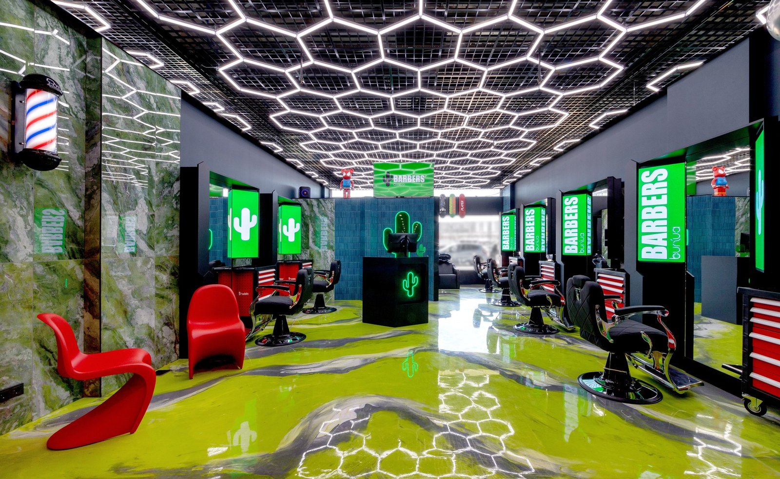 BARBERS Buržua LED neonai barberinėje — Ledneon.lt