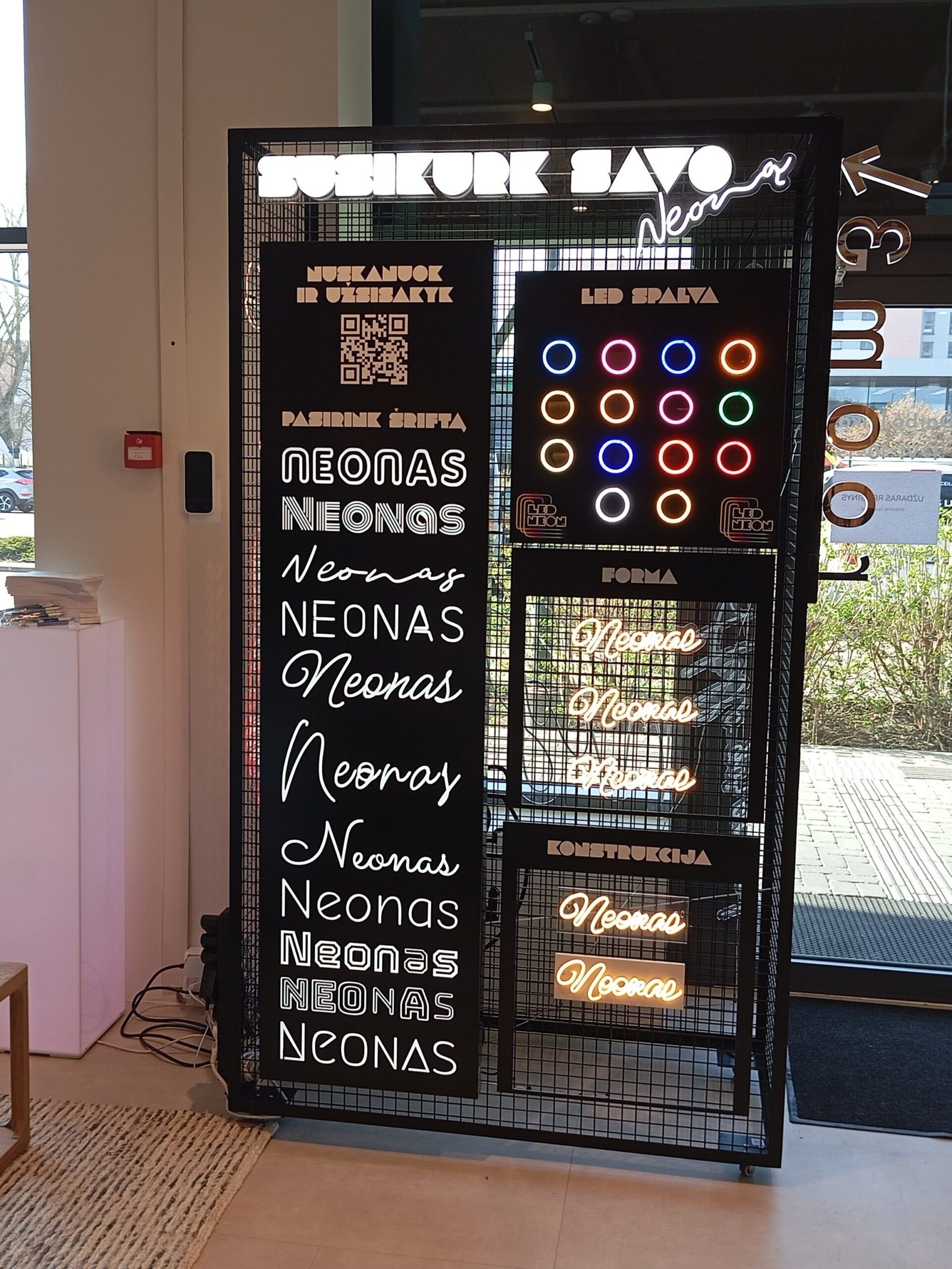 Ledneon.lt susikurk savo led neoną stendas