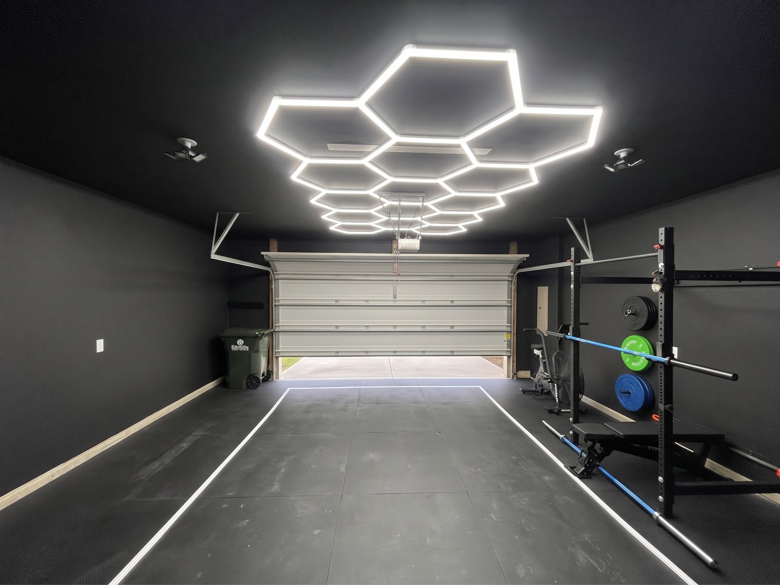 LEMON GYM LED neonas sporto salėje — Ledneon.lt