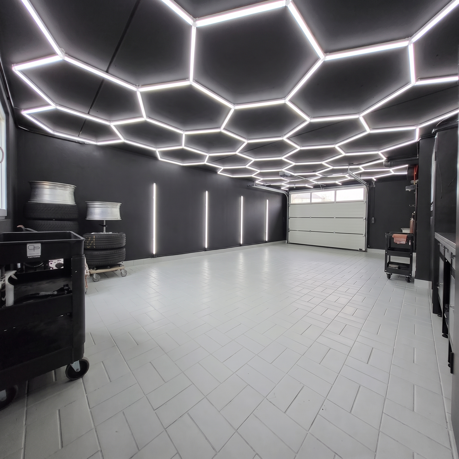 LED neoninė iškaba restorane — Ledneon.lt